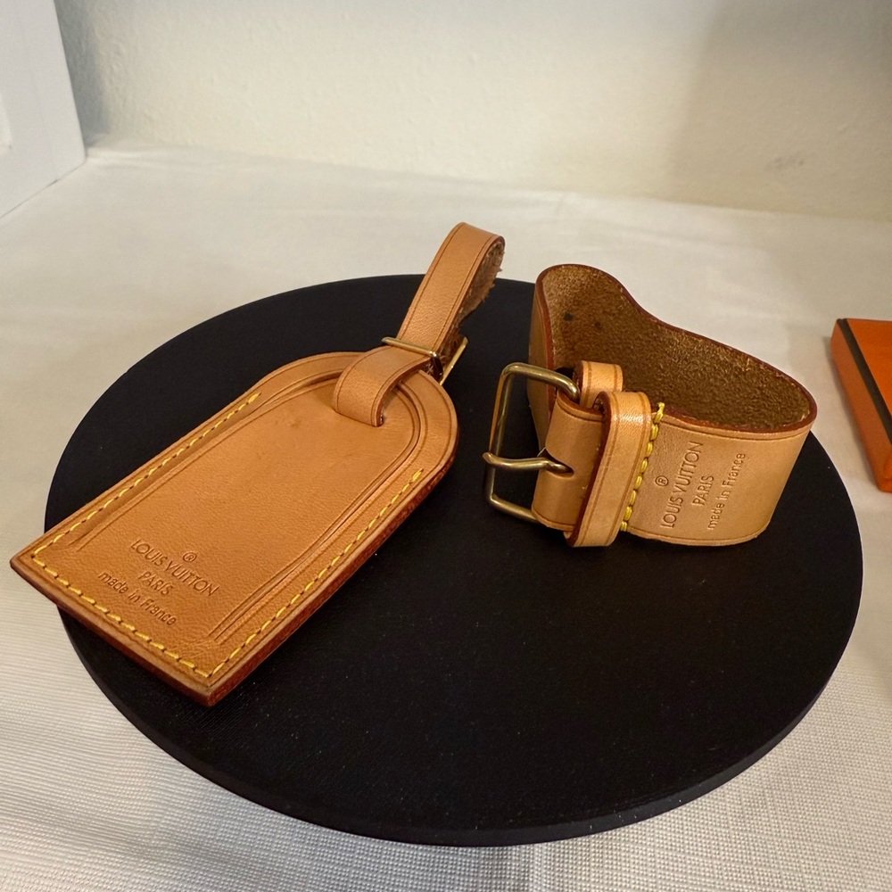 Louis Vuitton Tan Leather Luggage Tag